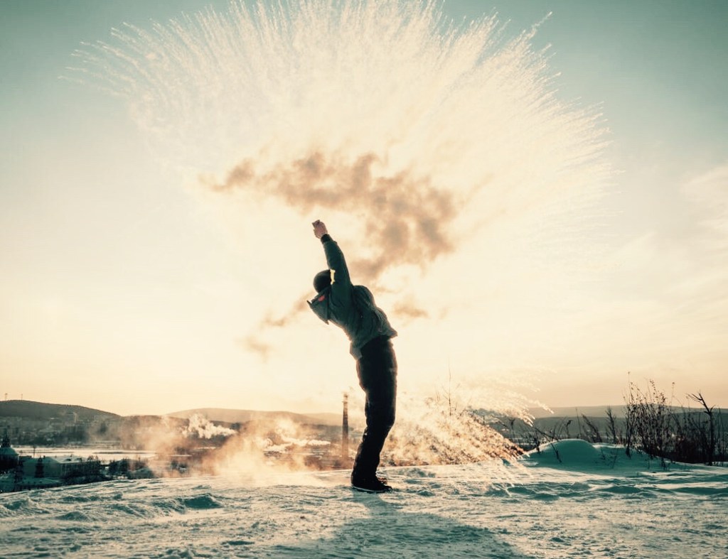 Aidosti tunteistaan puhuva mies. Tuo myyttinen&nbsp;taruolento.