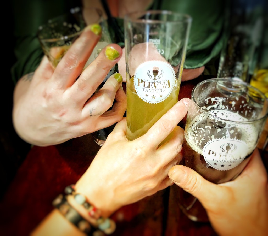 Viileää hivelyä ja tuhtia&nbsp;savua.