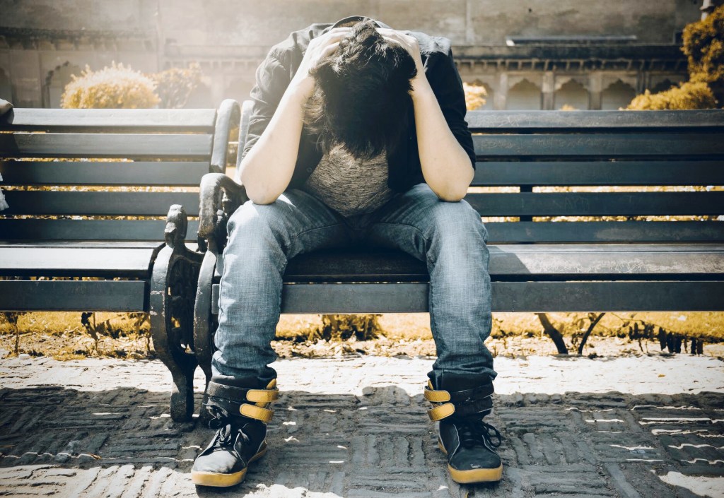 Oletko mennyt syvälle sisimpääsi. Niin, että se jo sattuu.