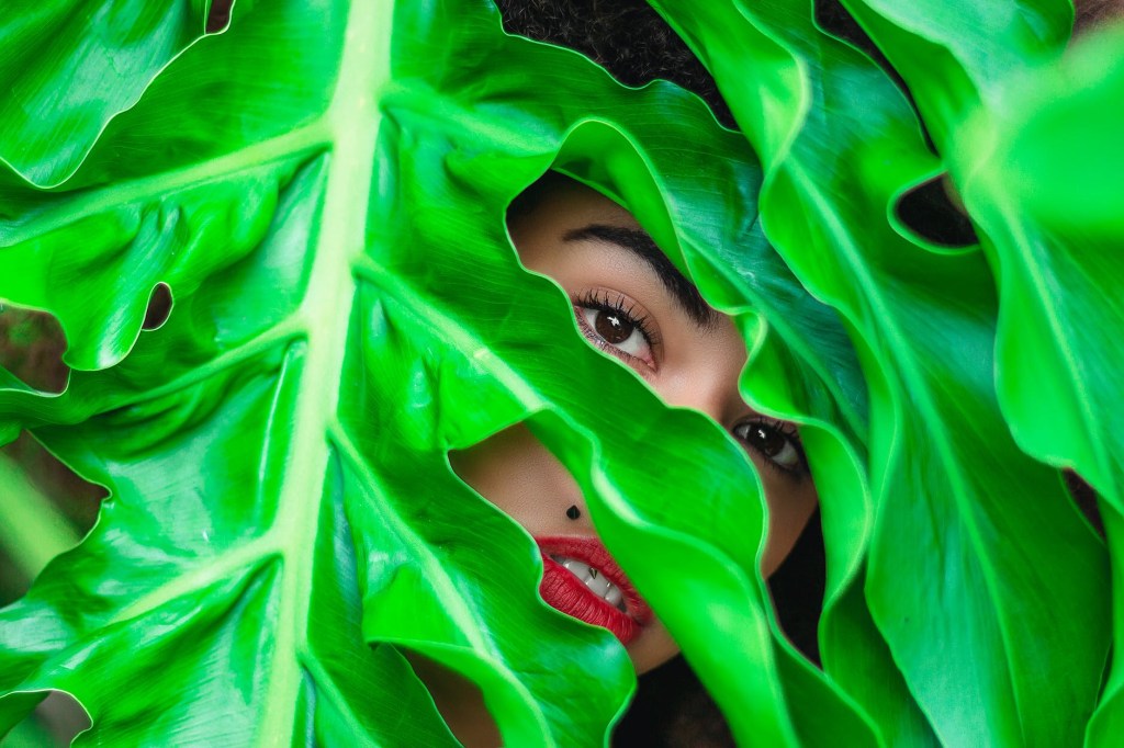 Mietitkö sinä koskaan, että mitähän siellä välissä on piilossa.